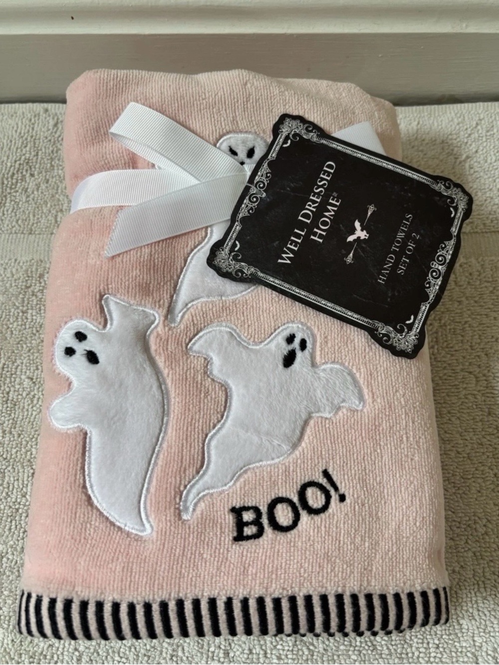 Well Dressed Home 2 Pk. Ghost Hand towels Pink, White & Black